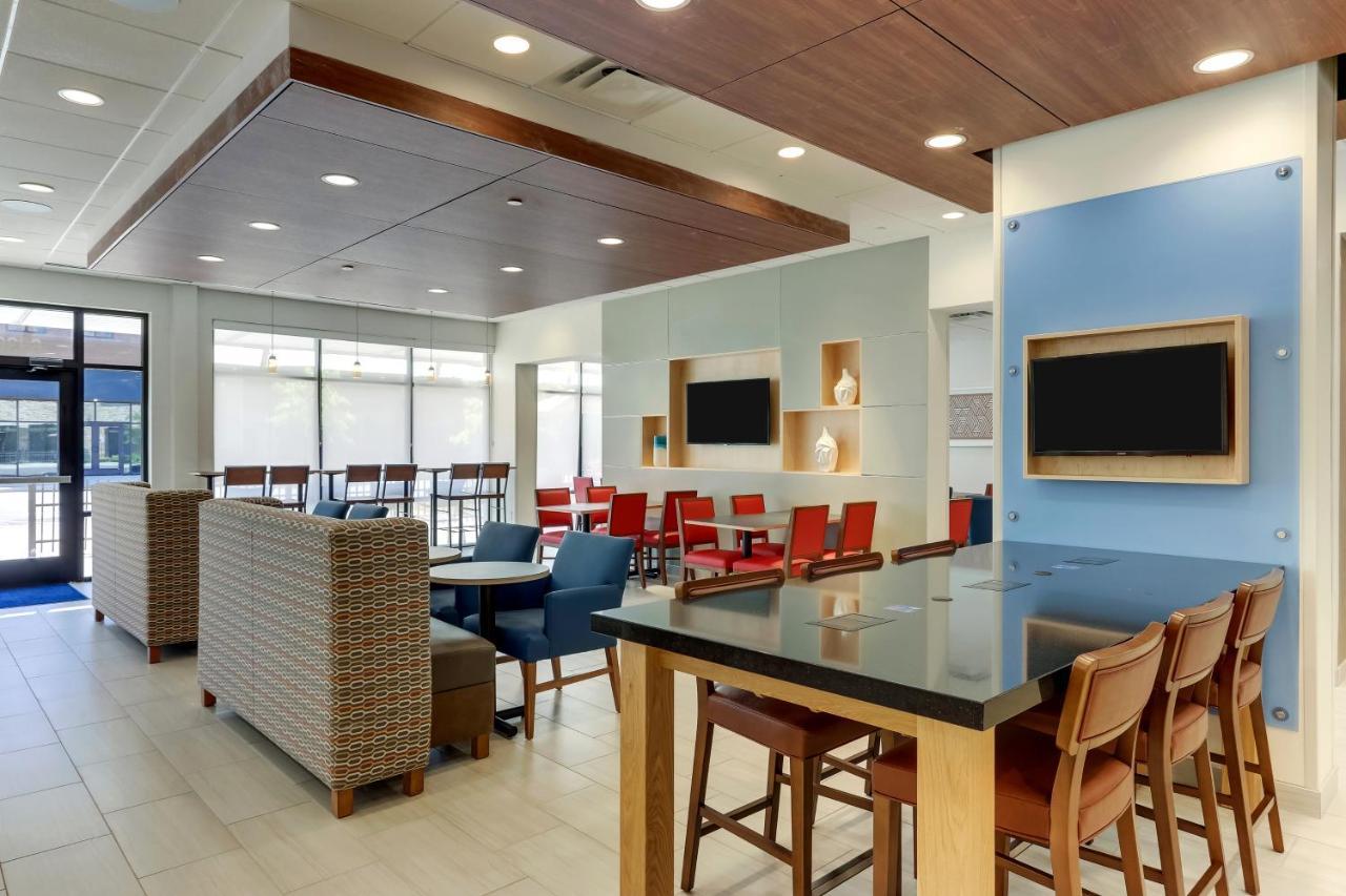 Holiday Inn Express & Suites - Winston - Salem Sw - Clemmons By Ihg Kültér fotó