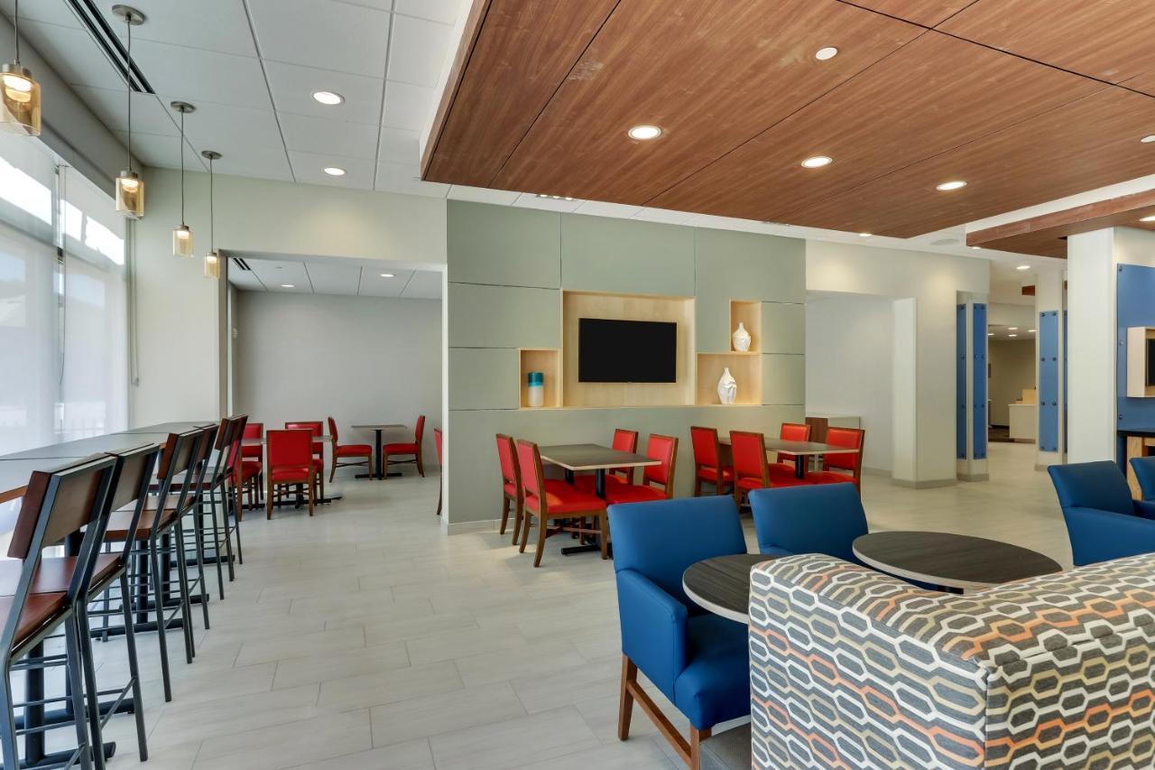 Holiday Inn Express & Suites - Winston - Salem Sw - Clemmons By Ihg Kültér fotó